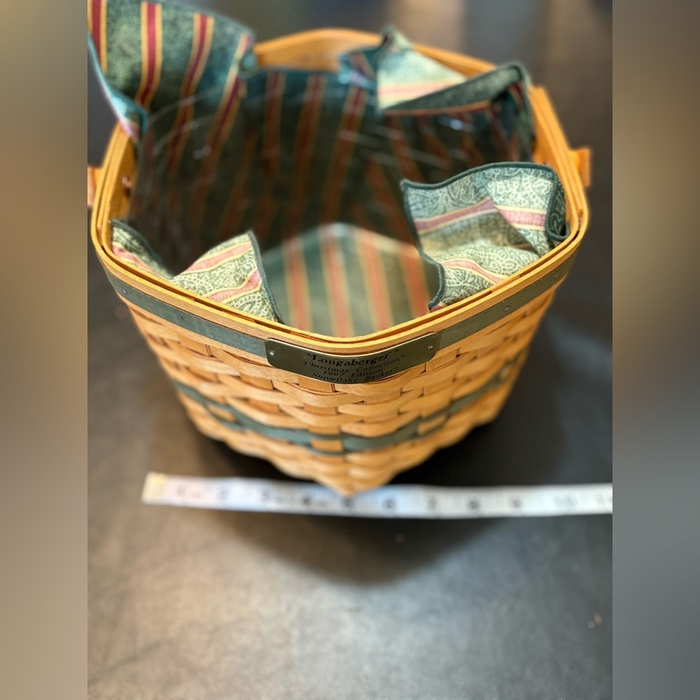 Longaberger Christmas Collection Basket 1997 Edition “Snowflake Basket” - Picture 10 of 11